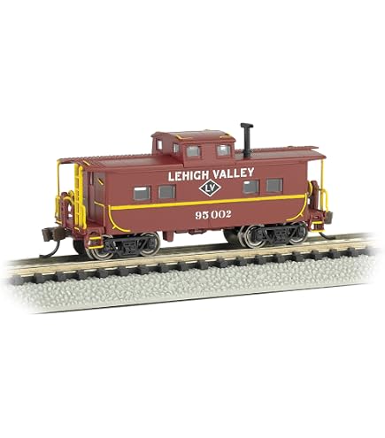 Amazon.com: Bachmann Industries #1863 Northeast Steel Caboose